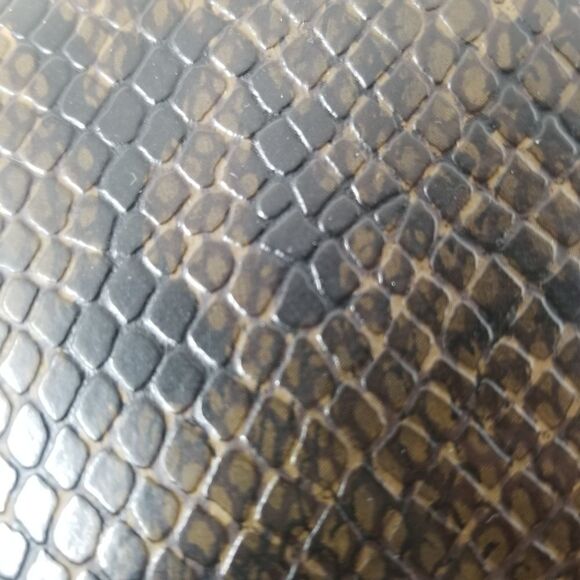 HILLARD and HANSON FAUX SNAKESKIN CROSSBODY - Picture 5 of 16